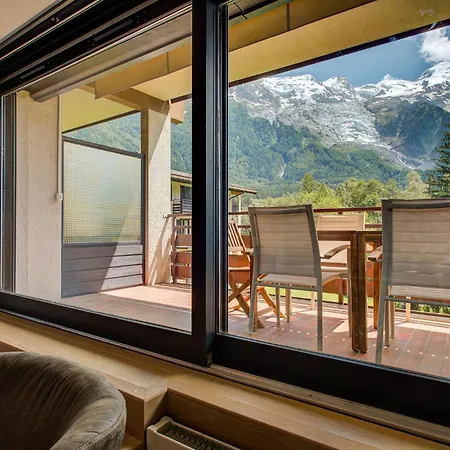 Cristal Des Glaces, Mont Blanc View, Alpes Travel, Sleeps 6 Apartment Chamonix