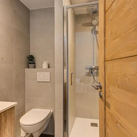 Apartment Cristal Des Glaces, Mont Blanc View, Alpes Travel, Sleeps 6